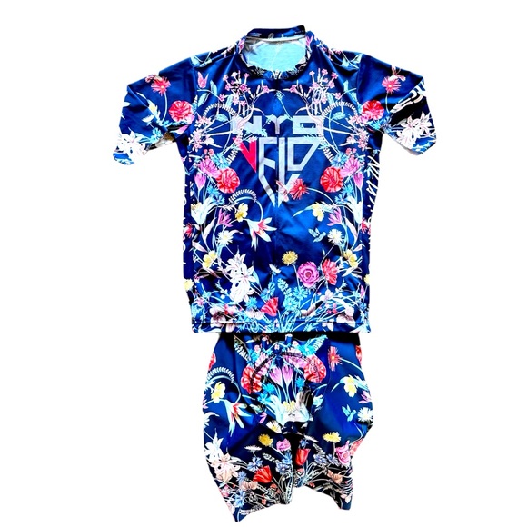 Ostroy Floral Men’s Cycling Jersey and Bibs - Picture 2 of 12